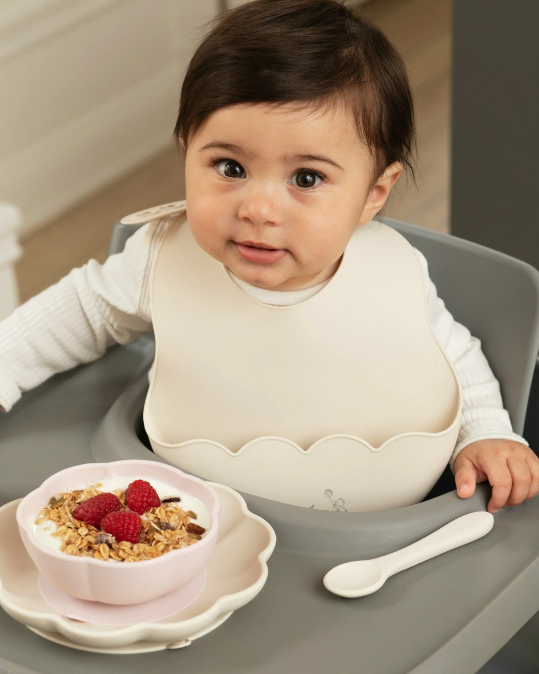 Poppy bib