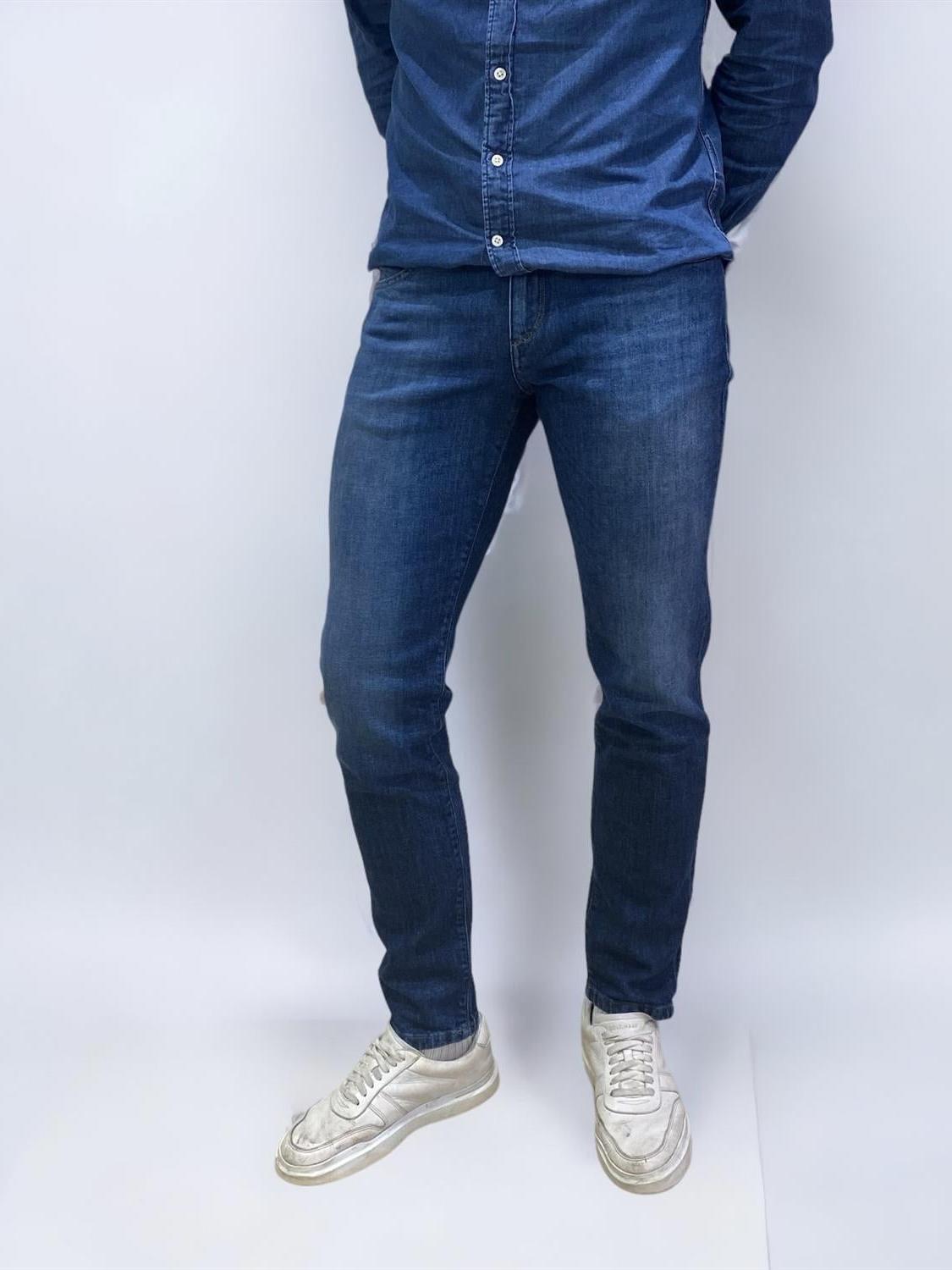 Robin-Jeans-Alberto-Aandahls