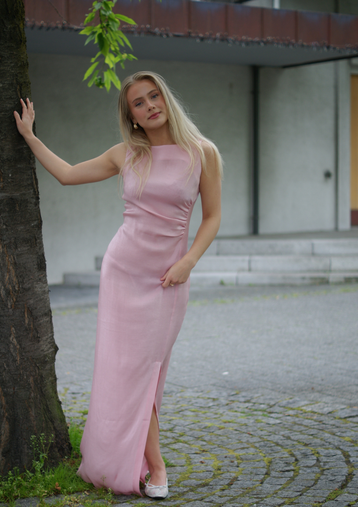 Shiny Sleeveless Dress