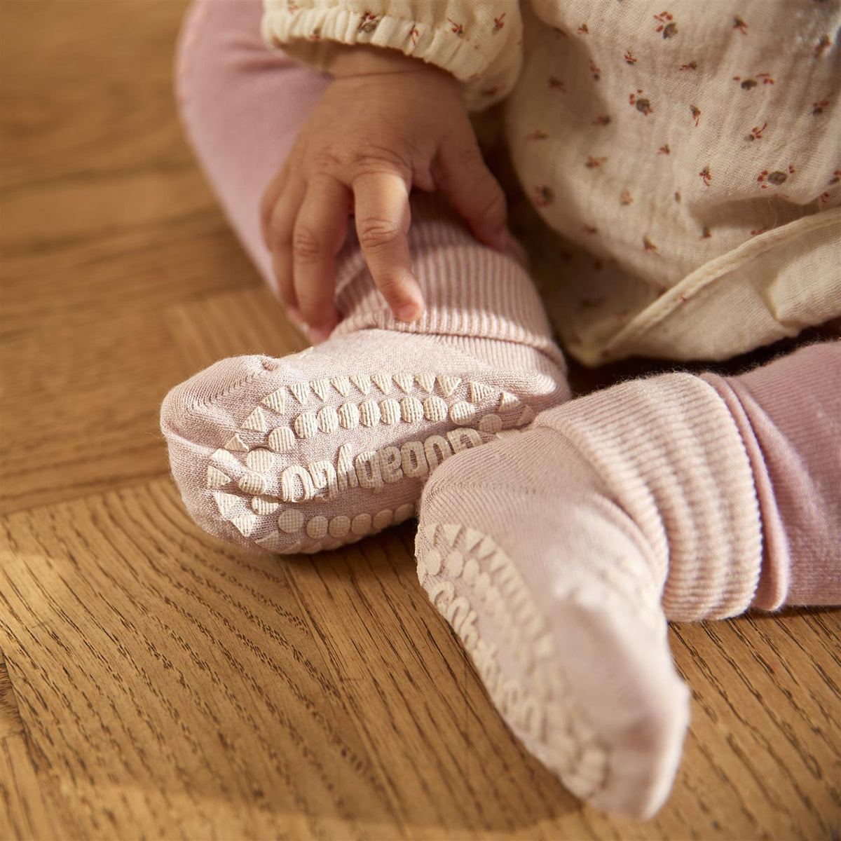 Non-slip socks bamboo