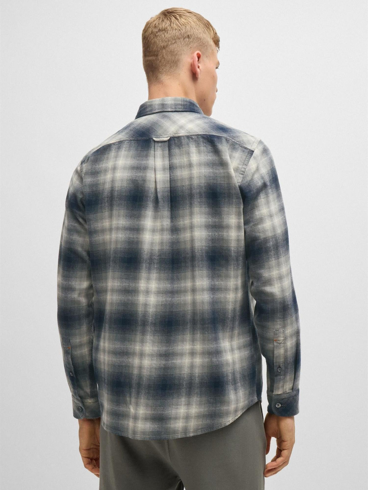Rickert_M-Skjorte-Hugo Boss-Aandahls