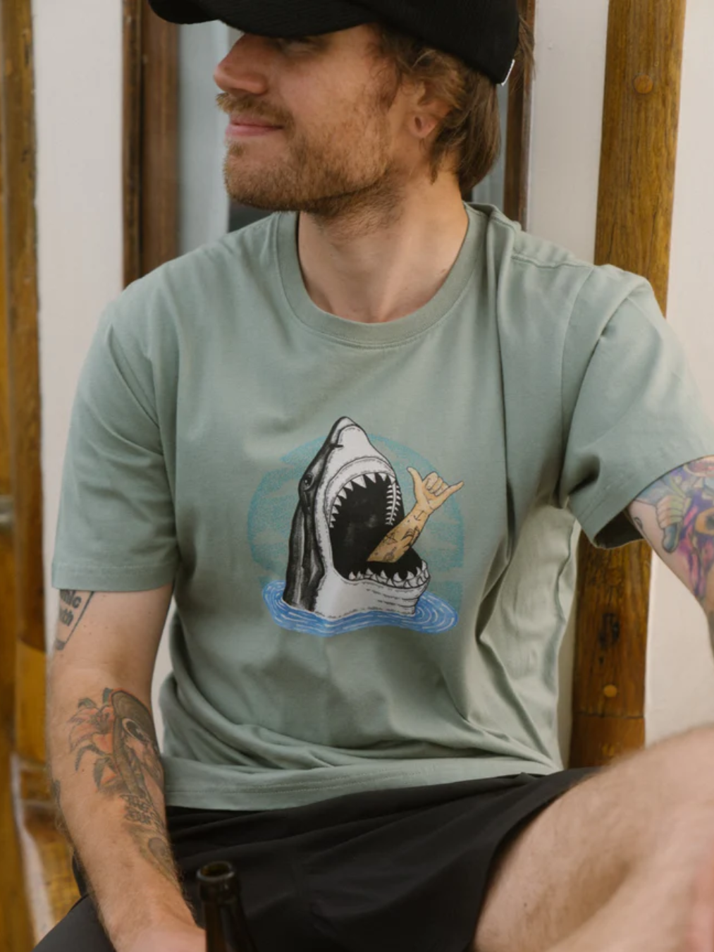 Shark Shaka T-shirt-T-shirt-Lakor-Aandahls