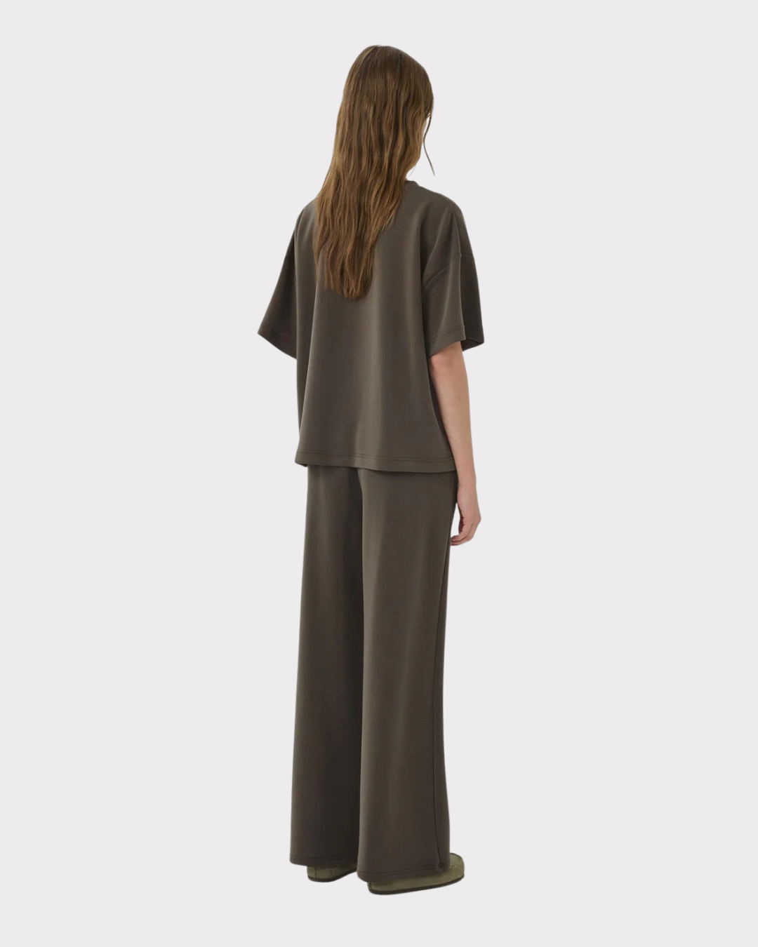 Hellemw Emb Boxy Tee-T-shirt-My Essential Wardrobe-Aandahls