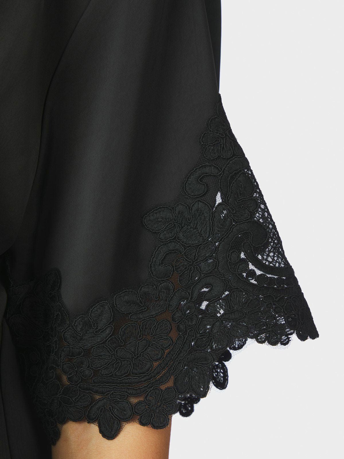 Elle Heavy Sateen Lace Top