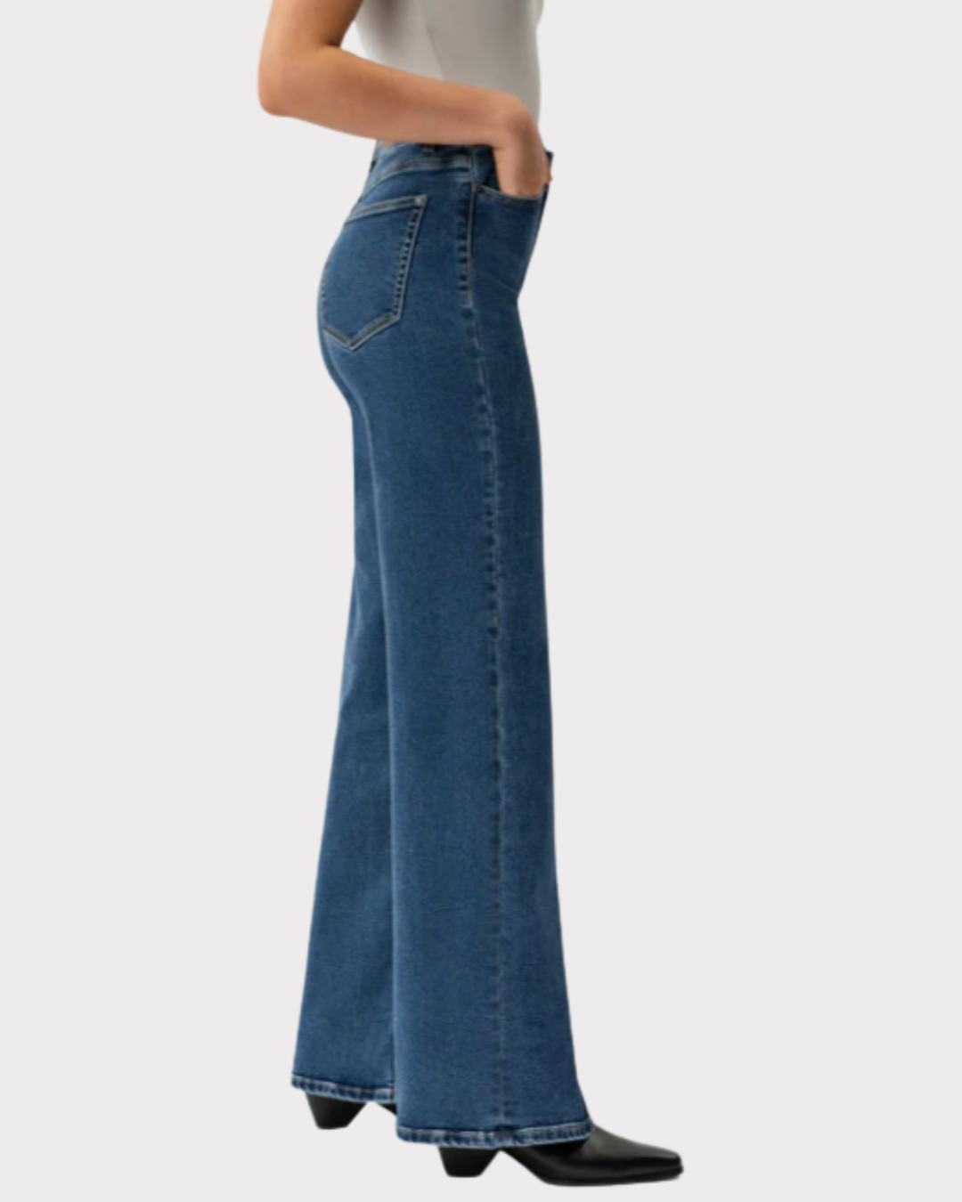 Relaxed comfortDenim Jeans