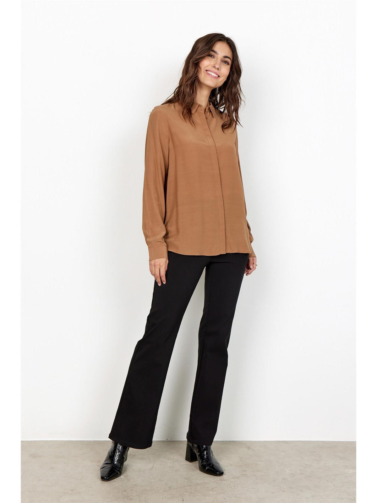 SC-LILLY 46-B-Bukser-Soya-Aandahls
